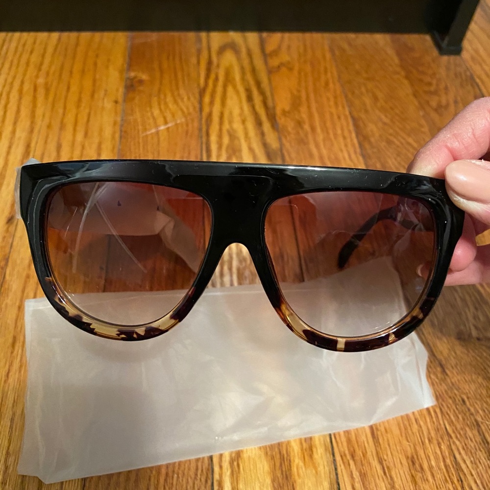 New shades,  got from an Instagram AD